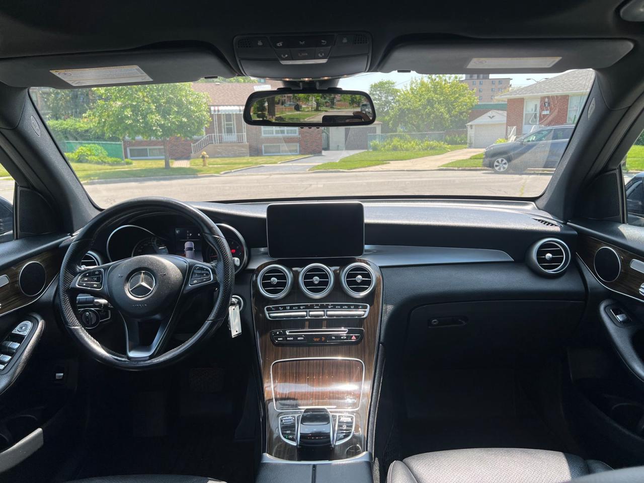 2019 Mercedes-Benz GLC-Class GLC300 4MATIC - Photo #26