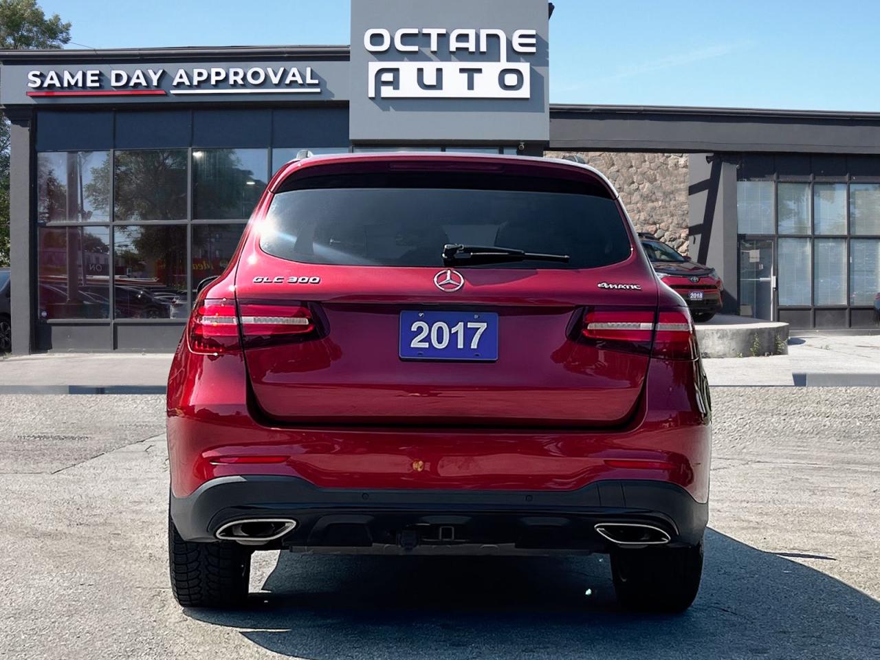 2017 Mercedes-Benz GLC-Class GLC300 4MATIC - Photo #5