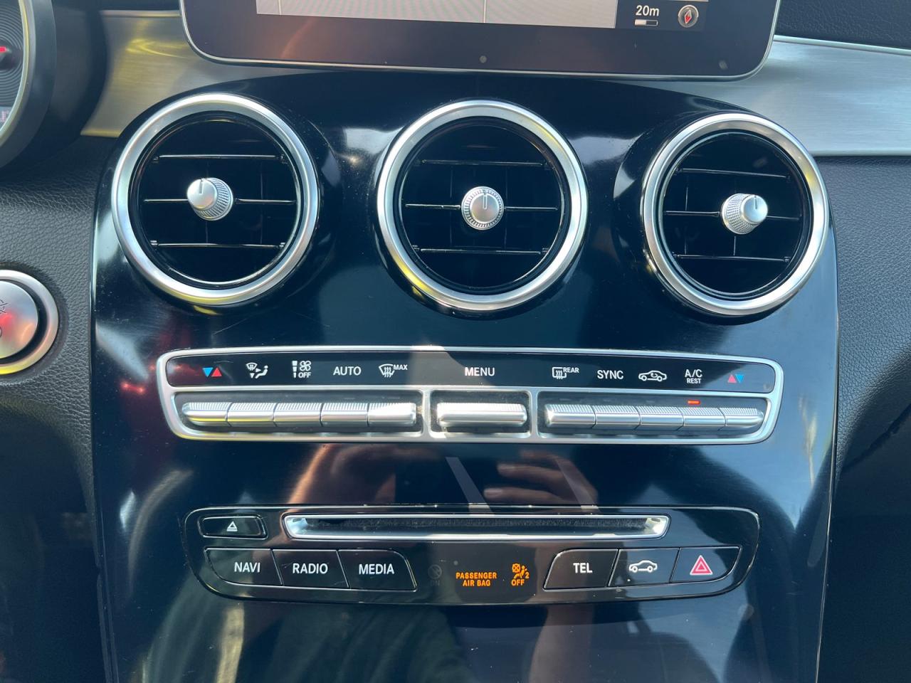 2017 Mercedes-Benz GLC-Class GLC300 4MATIC - Photo #19