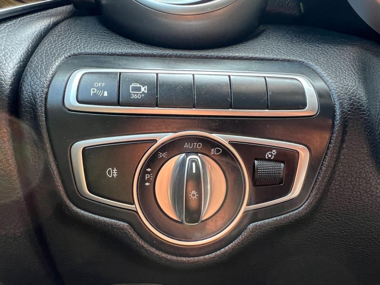 2019 Mercedes-Benz GLC-Class GLC300 4MATIC - Photo #23