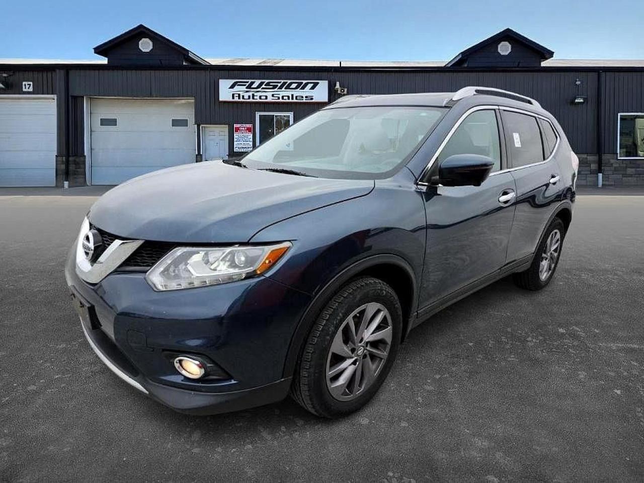 Used 2016 Nissan Rogue SL-SUNROOF-LEATHER-NAVIGATION-REAR CAMERA for sale in Tilbury, ON