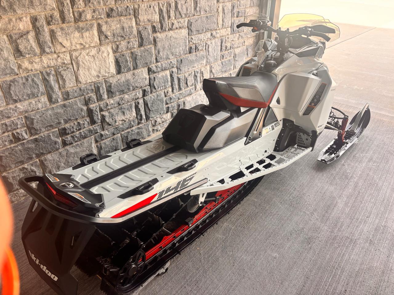 2023 Ski-Doo XRX 800 E-TEC BACKCOUNTRY X, Low KM'S