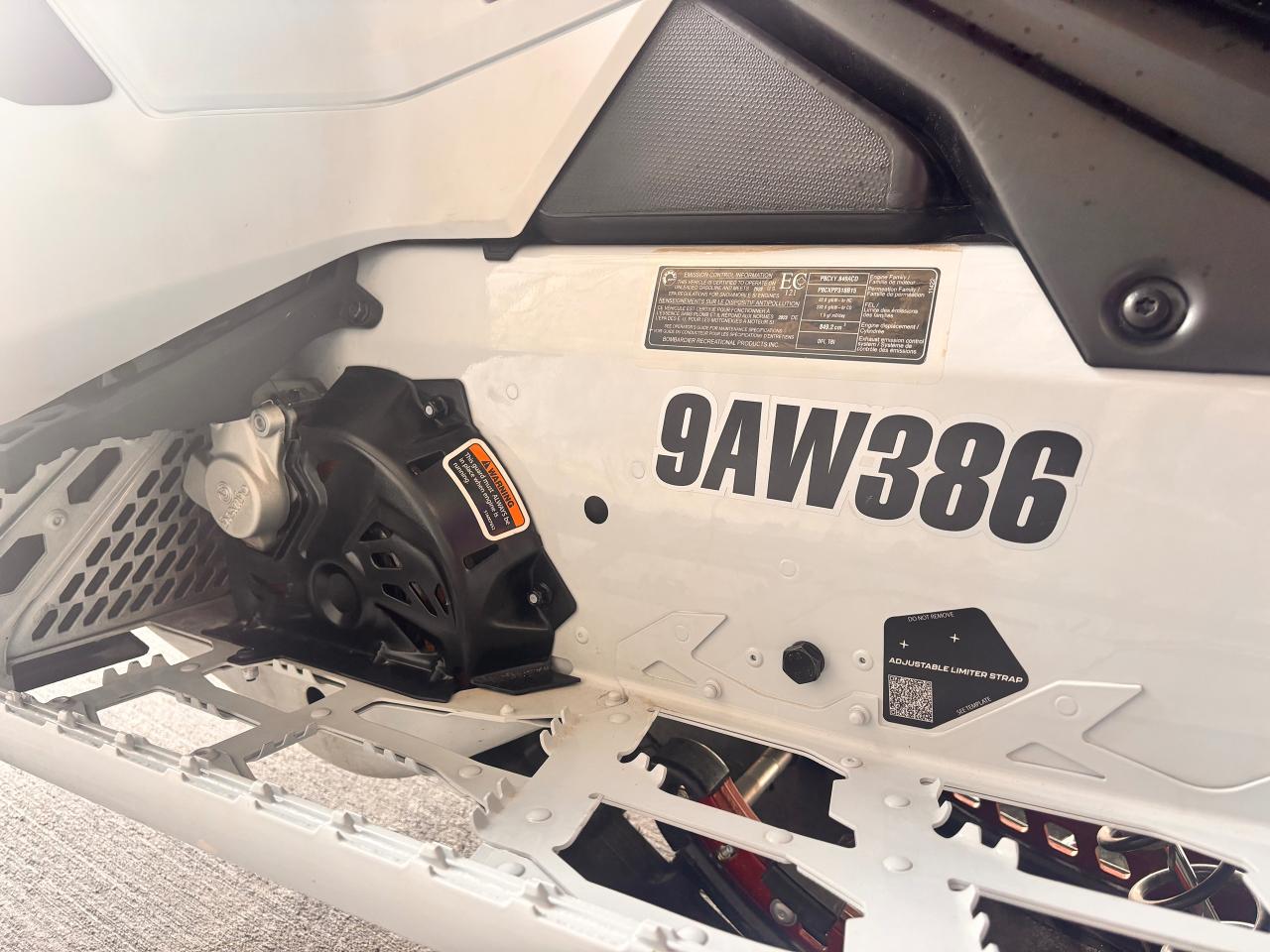 2023 Ski-Doo XRX 800 E-TEC BACKCOUNTRY X, Low KM'S