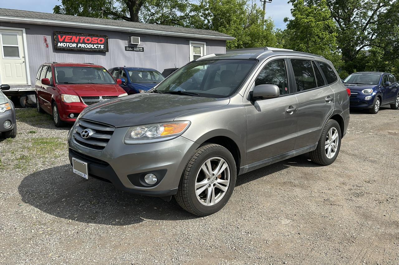 2012 Hyundai Santa Fe GL SPORT - Photo #2