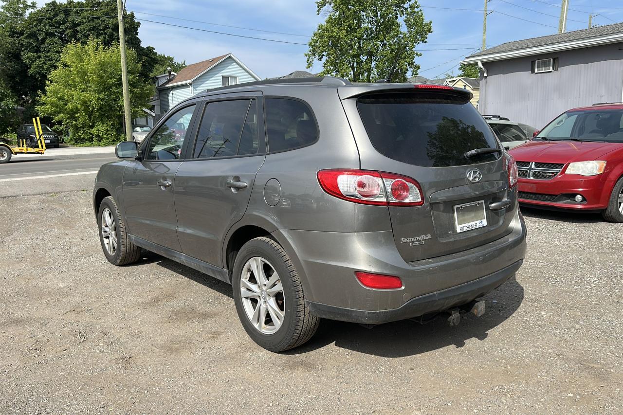 2012 Hyundai Santa Fe GL SPORT - Photo #3