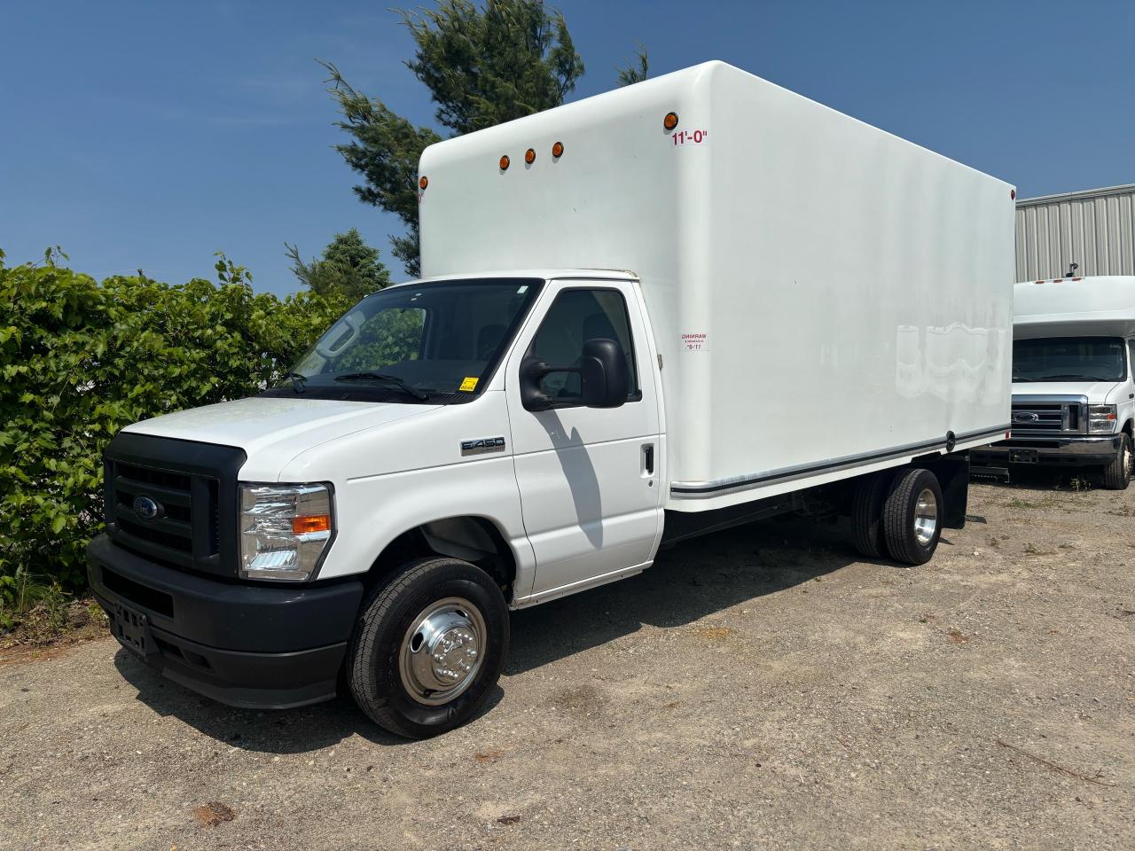 Used 2022 Ford E450  for sale in Brantford, ON
