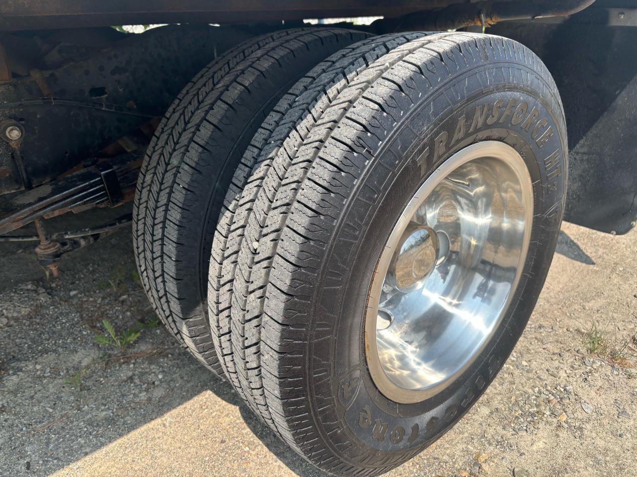 2022 Ford E450  - Photo #8