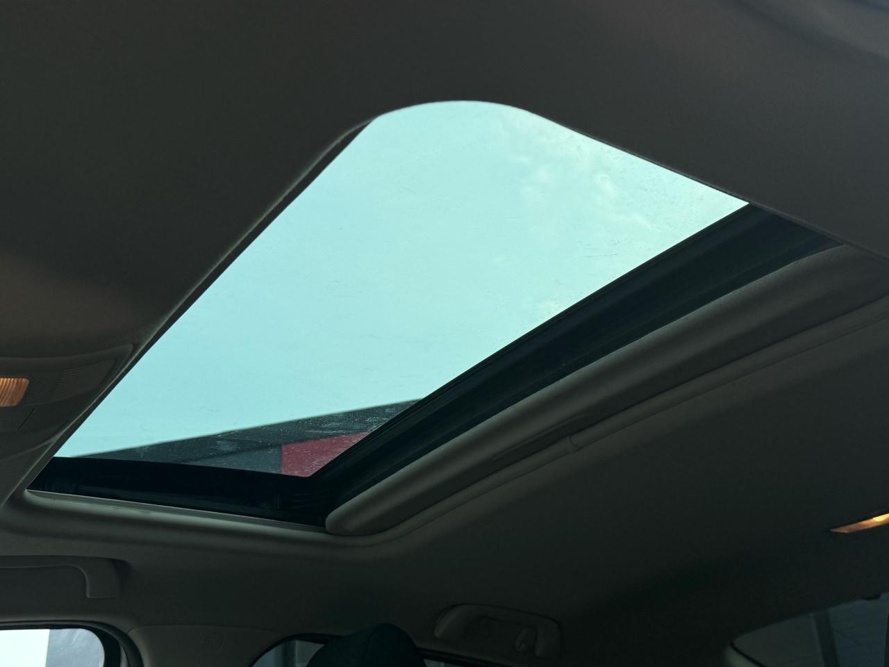 2015 Mazda MAZDA3 GT | Navigation | Backup Camera | Sunroof - Photo #16