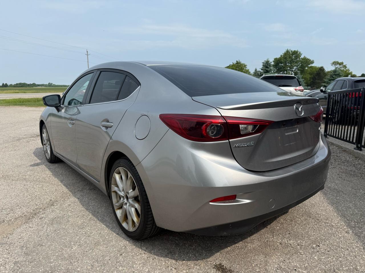2015 Mazda MAZDA3 GT | Navigation | Backup Camera | Sunroof - Photo #3