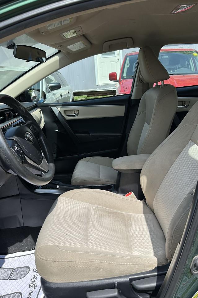 2016 Toyota Corolla LE - Photo #9