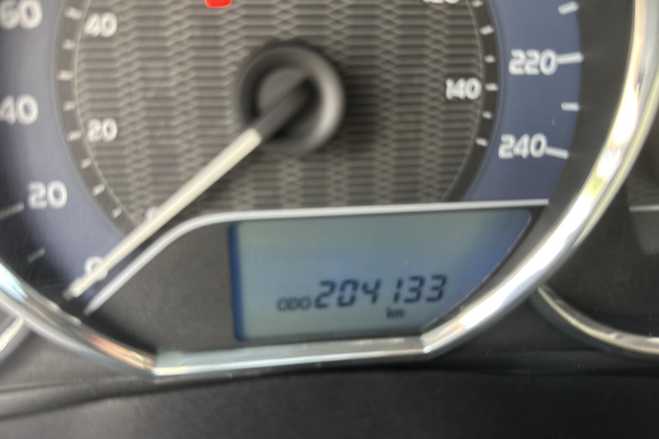 2016 Toyota Corolla LE - Photo #14