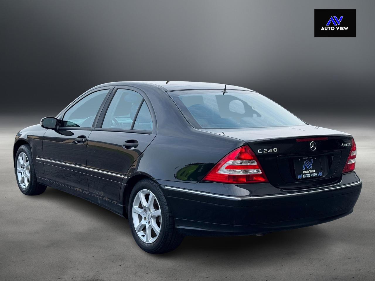 2005 Mercedes-Benz C-Class C240 **CLEAN CARFAX** - Photo #7