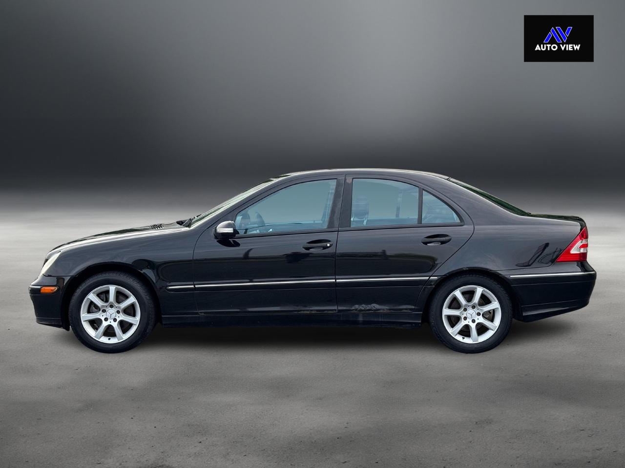 2005 Mercedes-Benz C-Class C240 **CLEAN CARFAX** - Photo #8