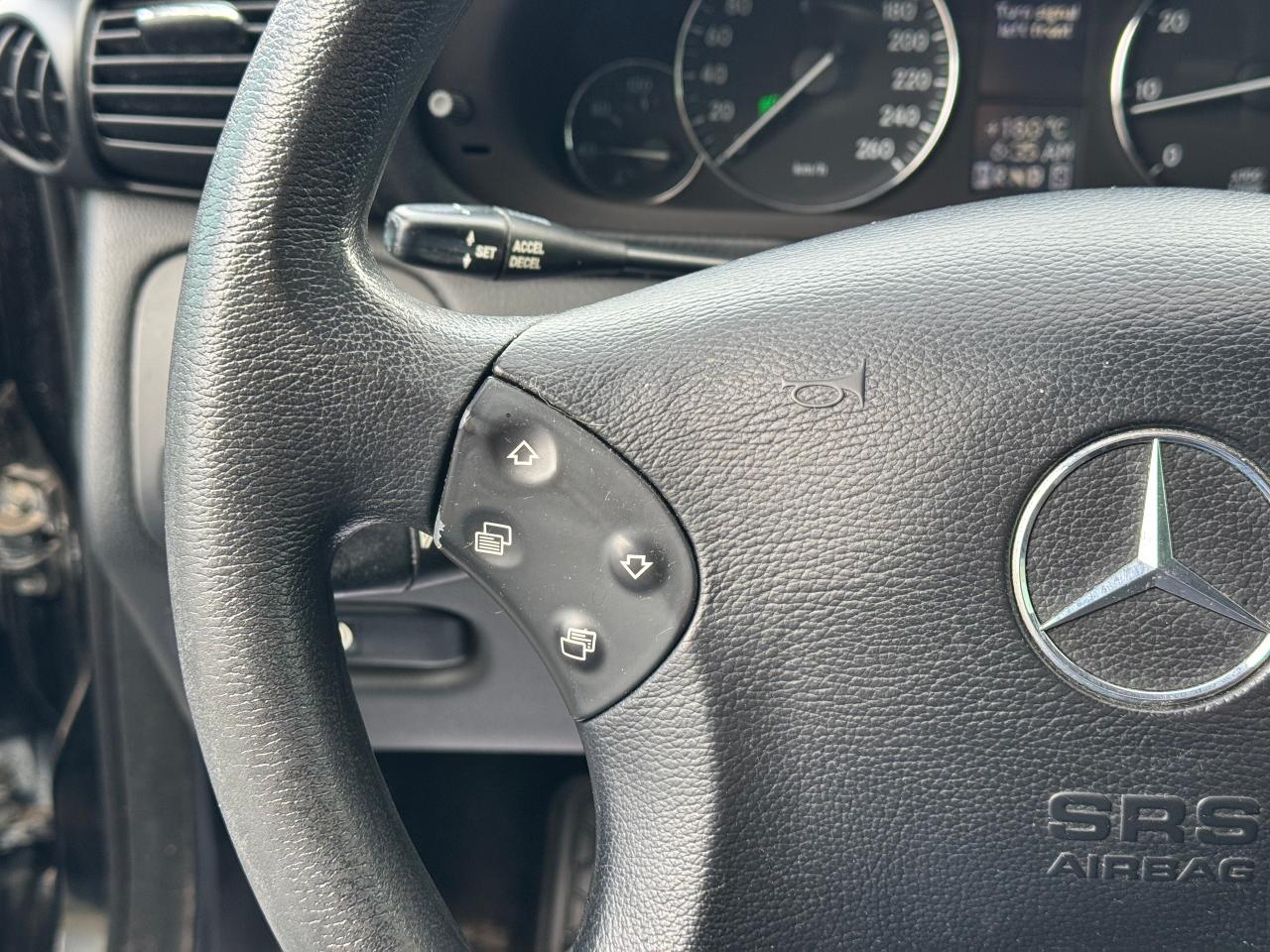 2005 Mercedes-Benz C-Class C240 **CLEAN CARFAX** - Photo #19