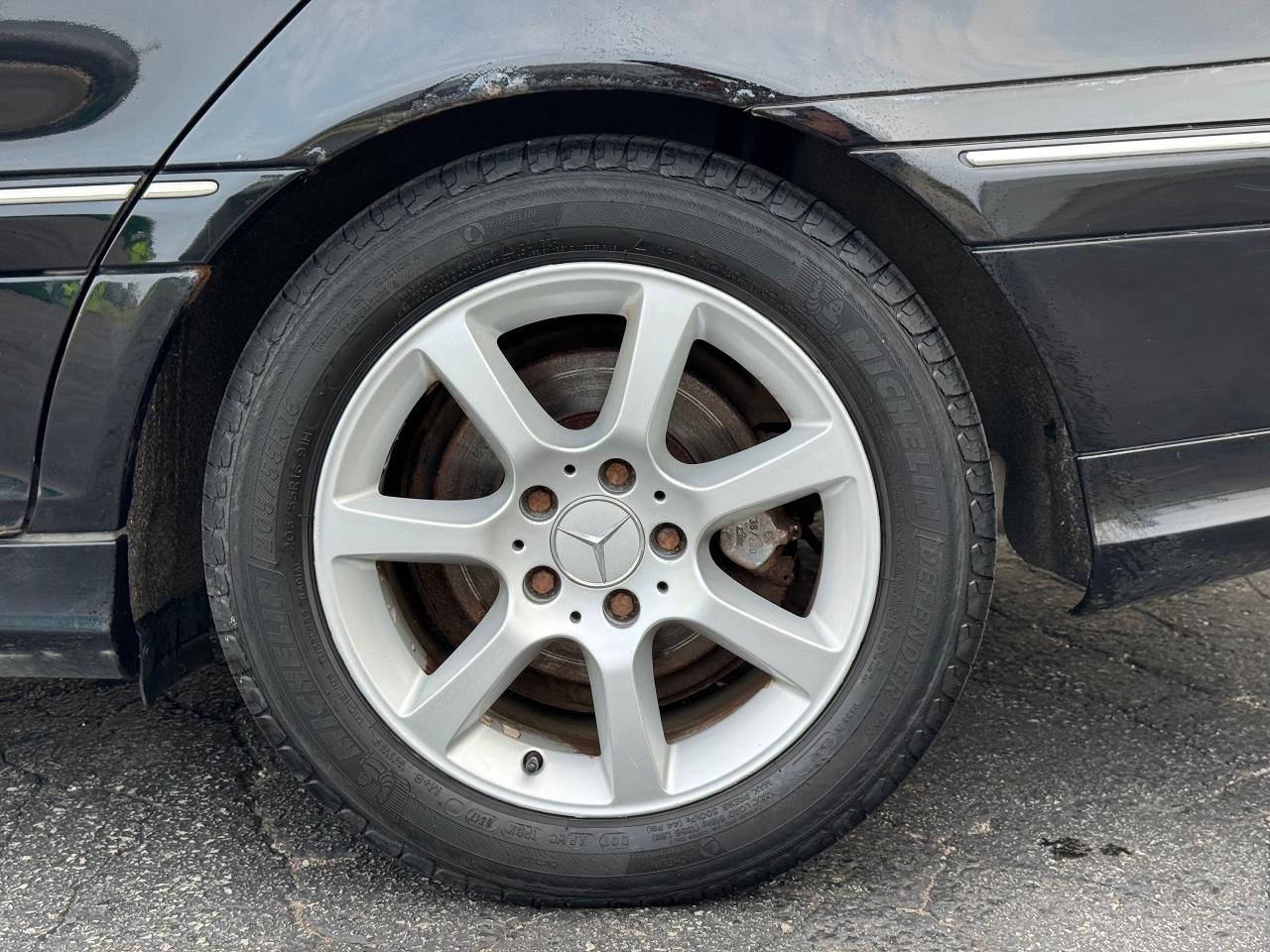 2005 Mercedes-Benz C-Class C240 **CLEAN CARFAX** - Photo #15