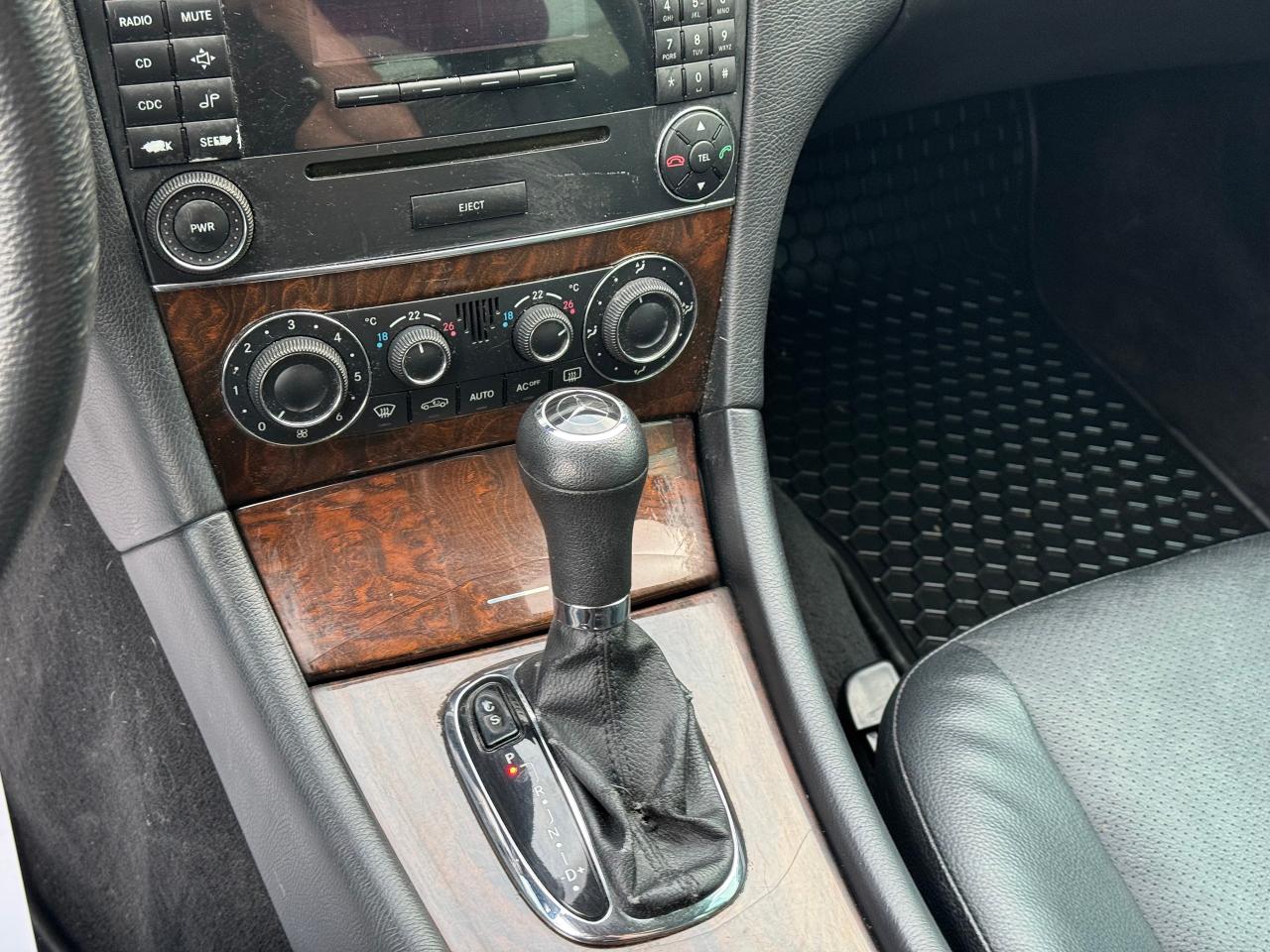 2005 Mercedes-Benz C-Class C240 **CLEAN CARFAX** - Photo #22