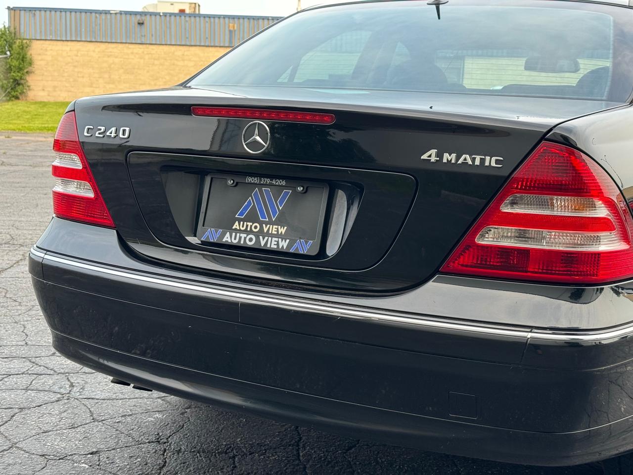 2005 Mercedes-Benz C-Class C240 **CLEAN CARFAX** - Photo #13