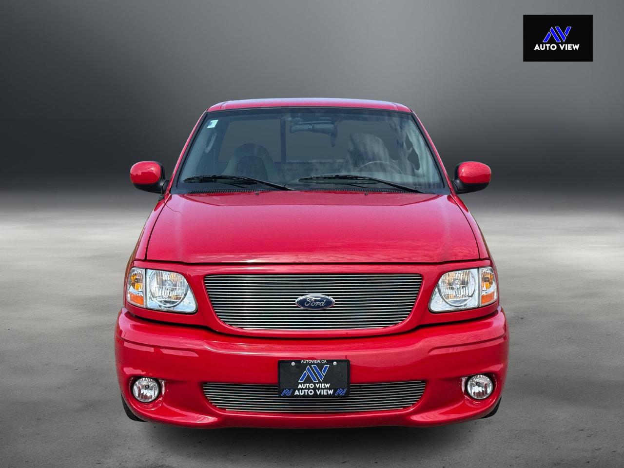 2004 Ford F-150 Lightning **LIKE NEW CONDITION** - Photo #2