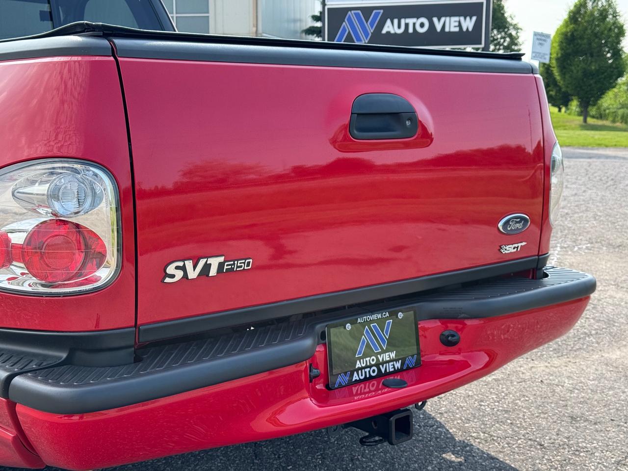 2004 Ford F-150 Lightning **LIKE NEW CONDITION** - Photo #17