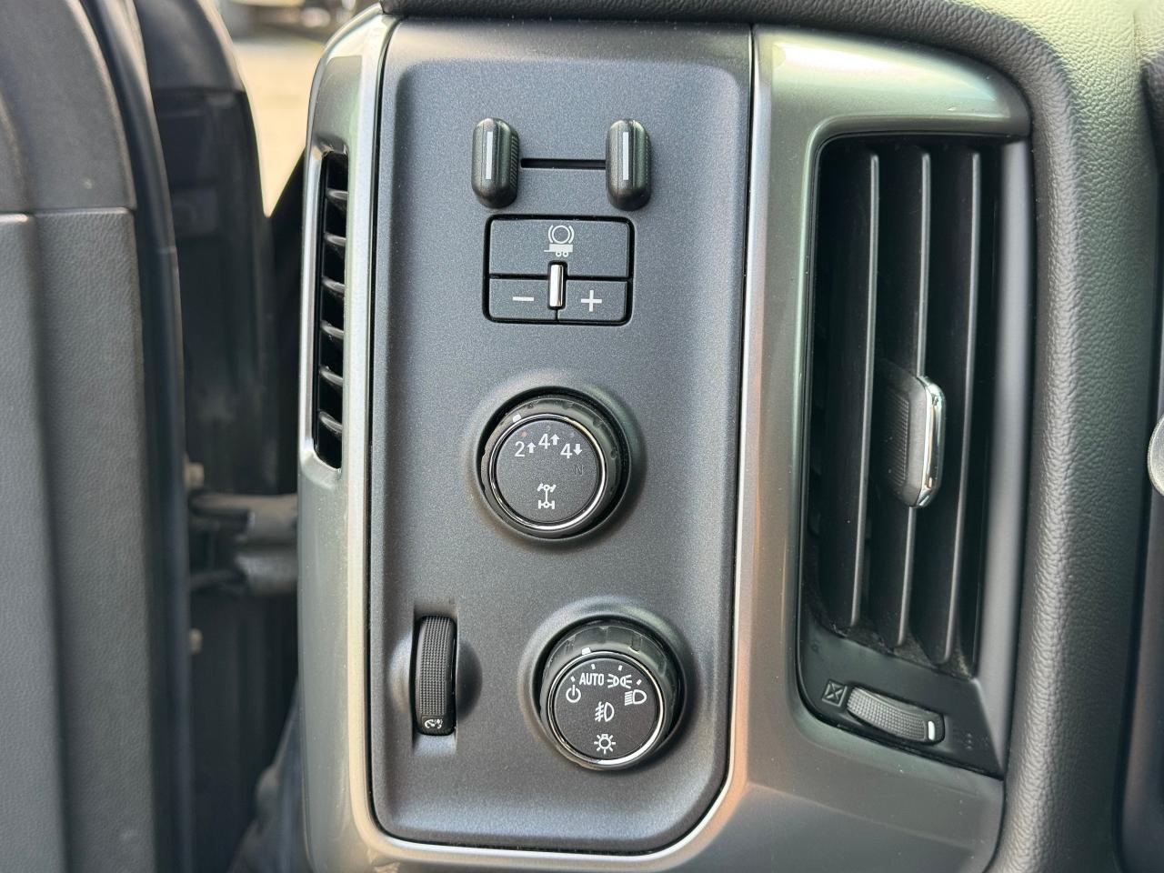 2018 Chevrolet Silverado 2500 LT **CLEAN CARFAX**WELL SERVICED** - Photo #25