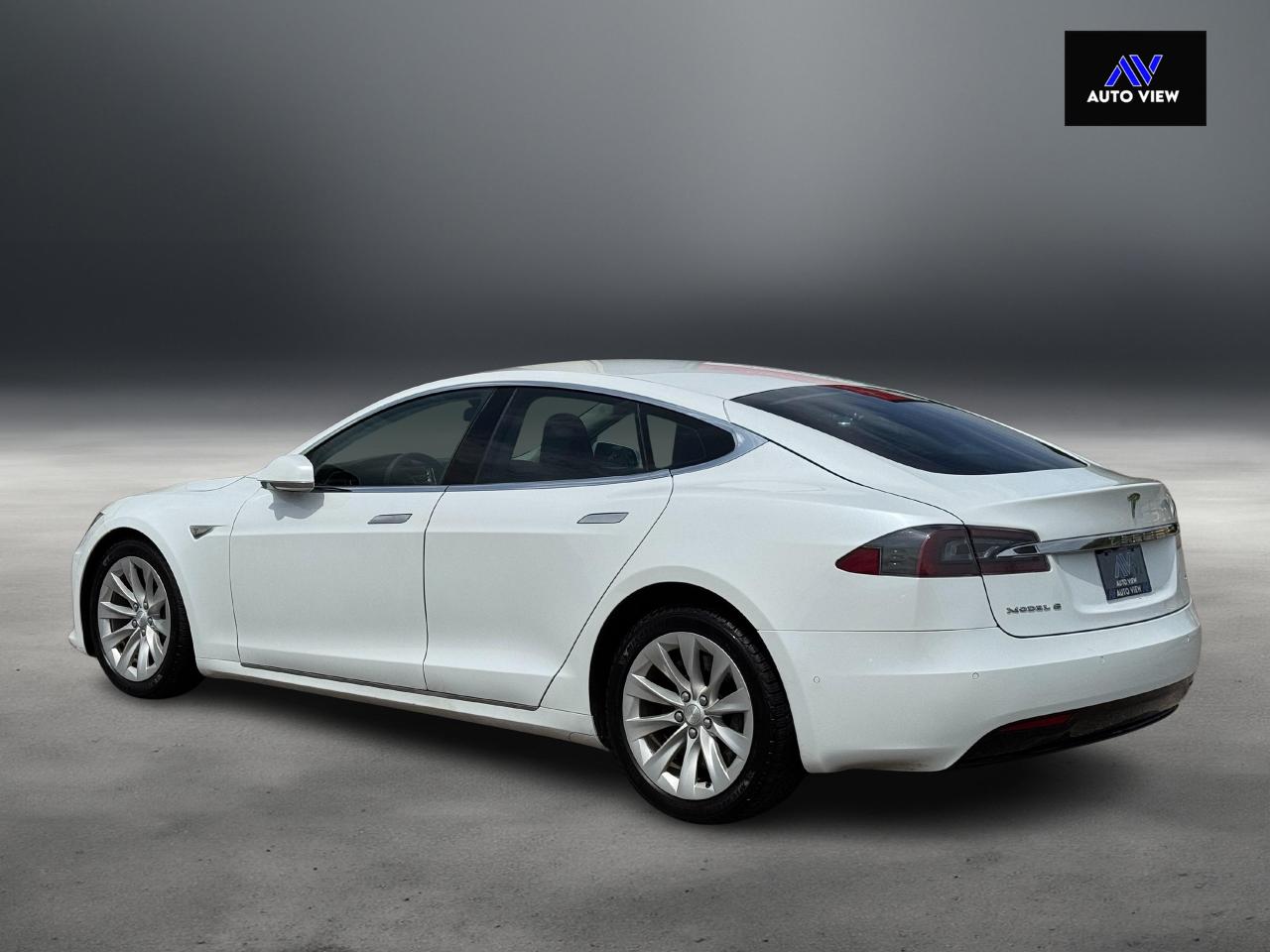 2016 Tesla Model S 70D **FREE UNLIMITED SUPERCHARGING** - Photo #7