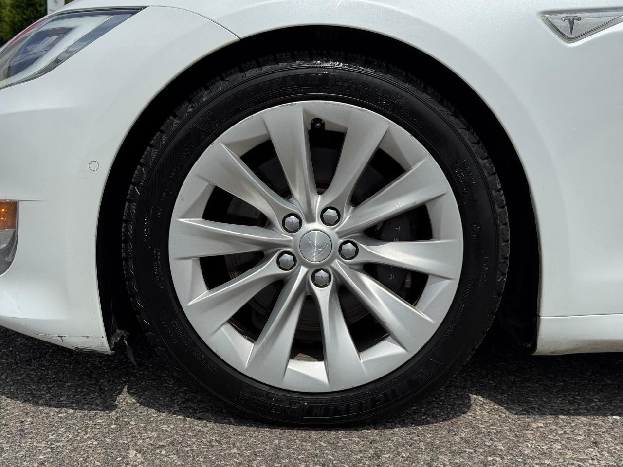 2016 Tesla Model S 70D **FREE UNLIMITED SUPERCHARGING** - Photo #16