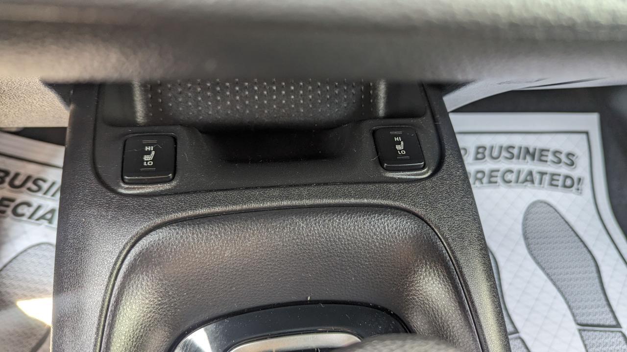 2022 Toyota Corolla SE - Photo #12