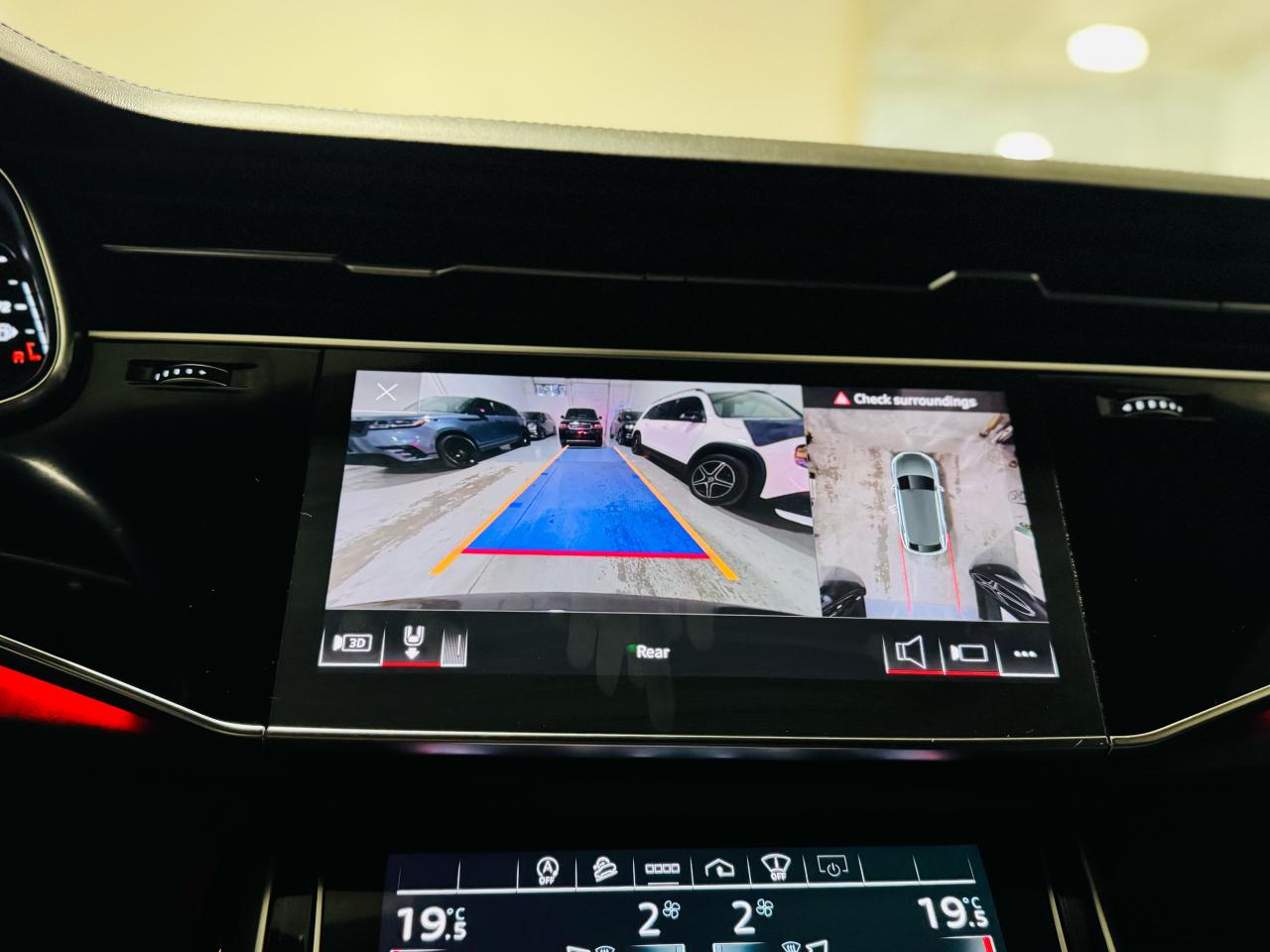2021 Audi Q8 TECHNIK | SLINE - Photo #13