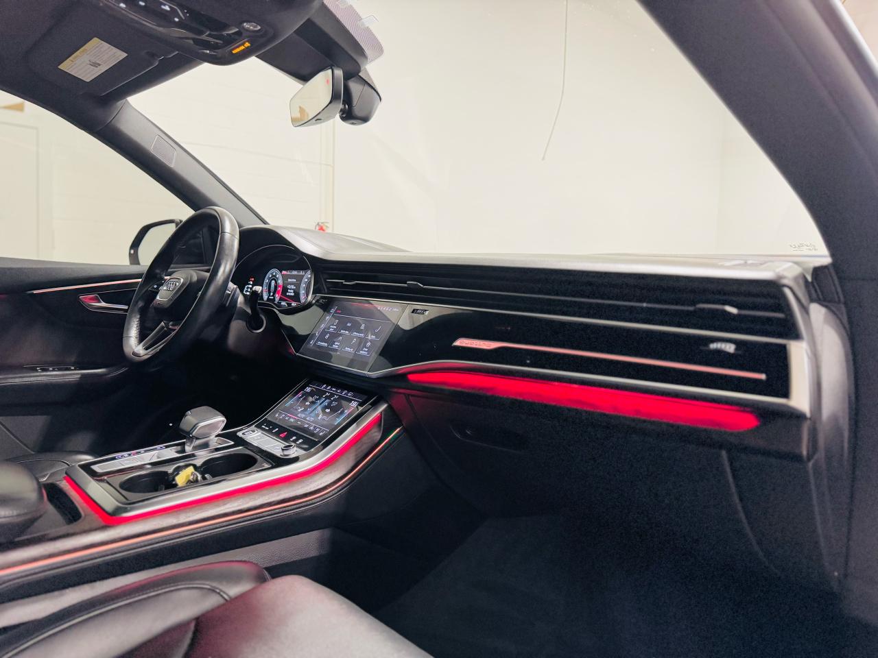 2021 Audi Q8 TECHNIK | SLINE - Photo #30