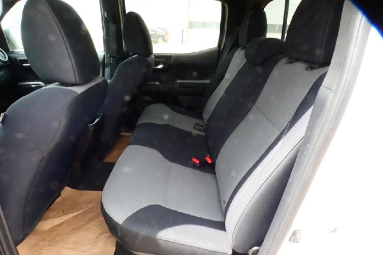 2021 Toyota Tacoma TRD SPORT 4x4 Double Cab Auto w/Htd cloth, NAV,BUC - Photo #9