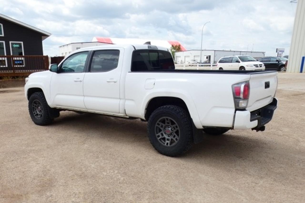 2021 Toyota Tacoma TRD SPORT 4x4 Double Cab Auto w/Htd cloth, NAV,BUC - Photo #8