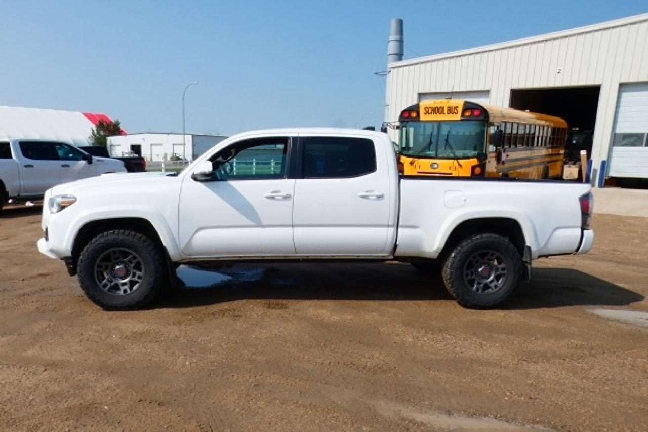 2021 Toyota Tacoma TRD SPORT 4x4 Double Cab Auto w/Htd cloth, NAV,BUC