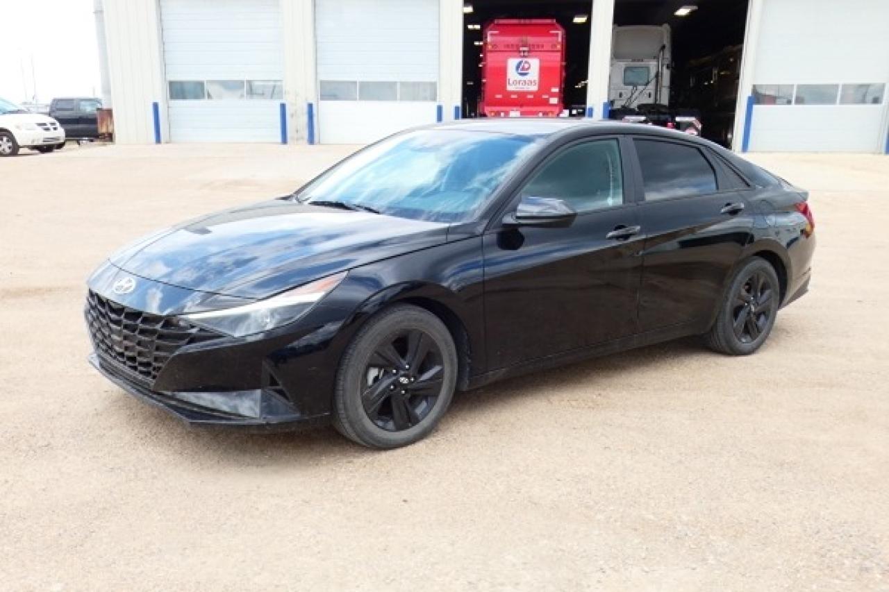 2023 Hyundai Elantra Preferred w/Htd cloth seats, BUC - Photo #2