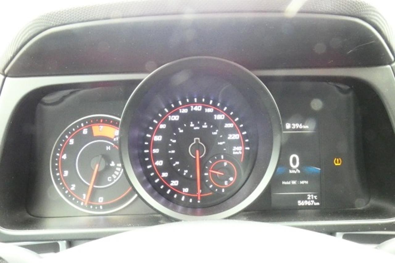 2023 Hyundai Elantra Preferred w/Htd cloth seats, BUC - Photo #12