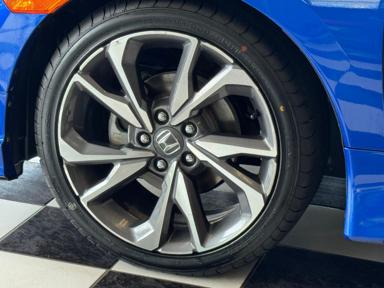 2019 Honda Civic Touring+New Tires+Brakes+Roof+LKA+CLEAN CARFAX Photo50