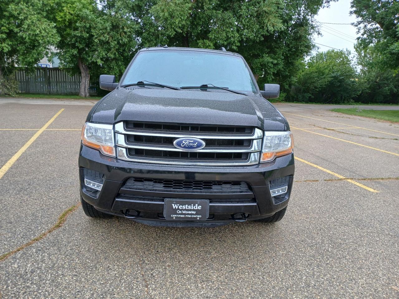 2017 Ford Expedition XLT - Photo #2