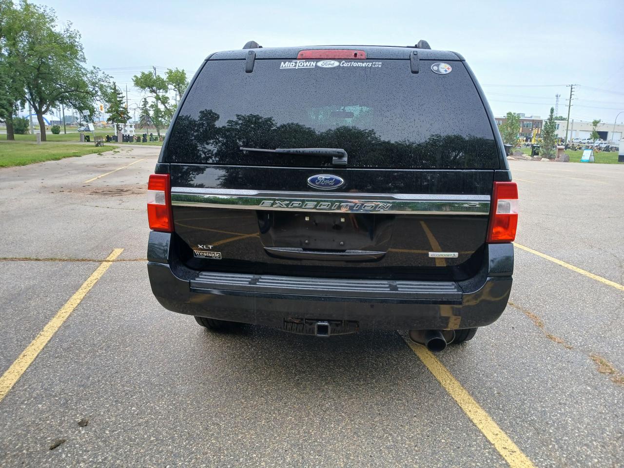 2017 Ford Expedition XLT - Photo #6