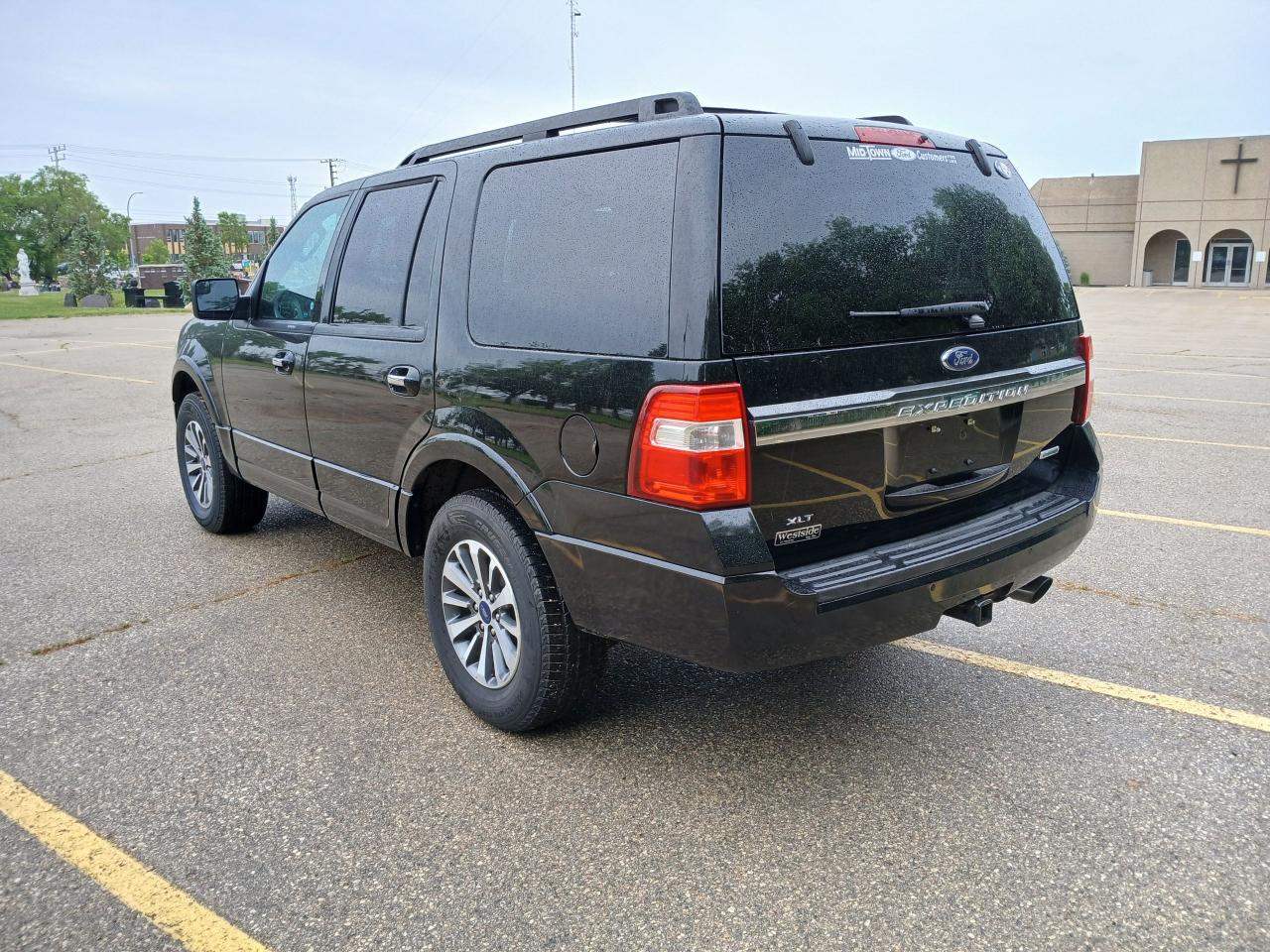 2017 Ford Expedition XLT - Photo #7