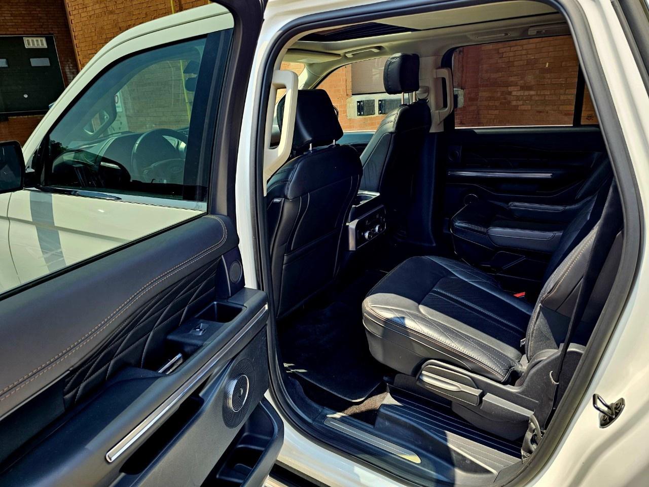 2021 Ford Expedition Platinum Max 4X4 - Photo #15