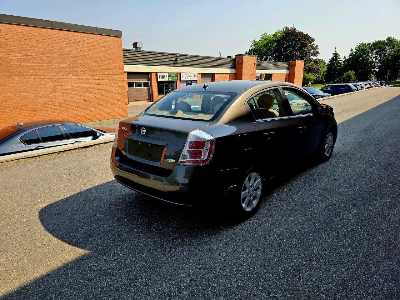 2009 Nissan Sentra 4dr Sdn I4 CVT 2.0 S *Ltd Avail* - Photo #5