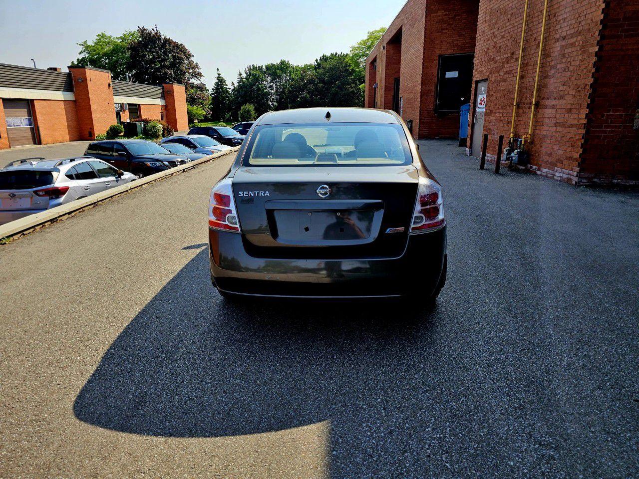 2009 Nissan Sentra 4dr Sdn I4 CVT 2.0 S *Ltd Avail* - Photo #6