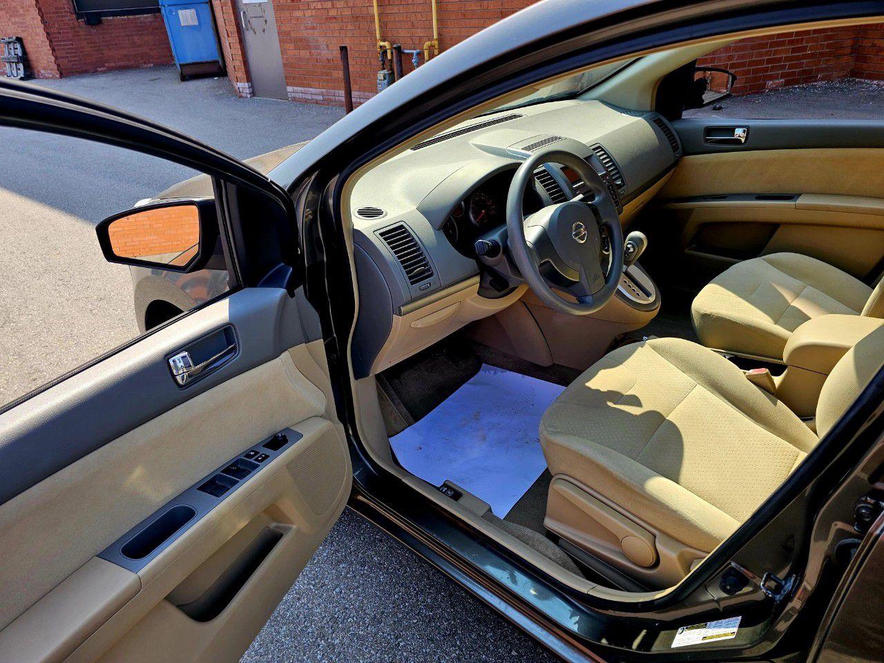 2009 Nissan Sentra 4dr Sdn I4 CVT 2.0 S *Ltd Avail* - Photo #12
