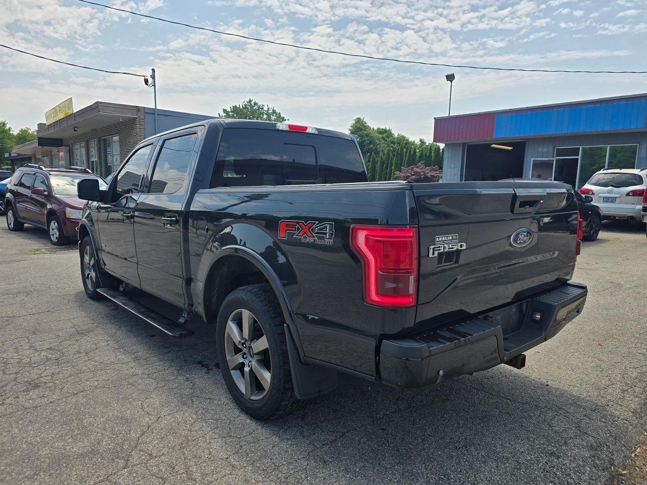2015 Ford F-150 LARIAT FX4 - Photo #11
