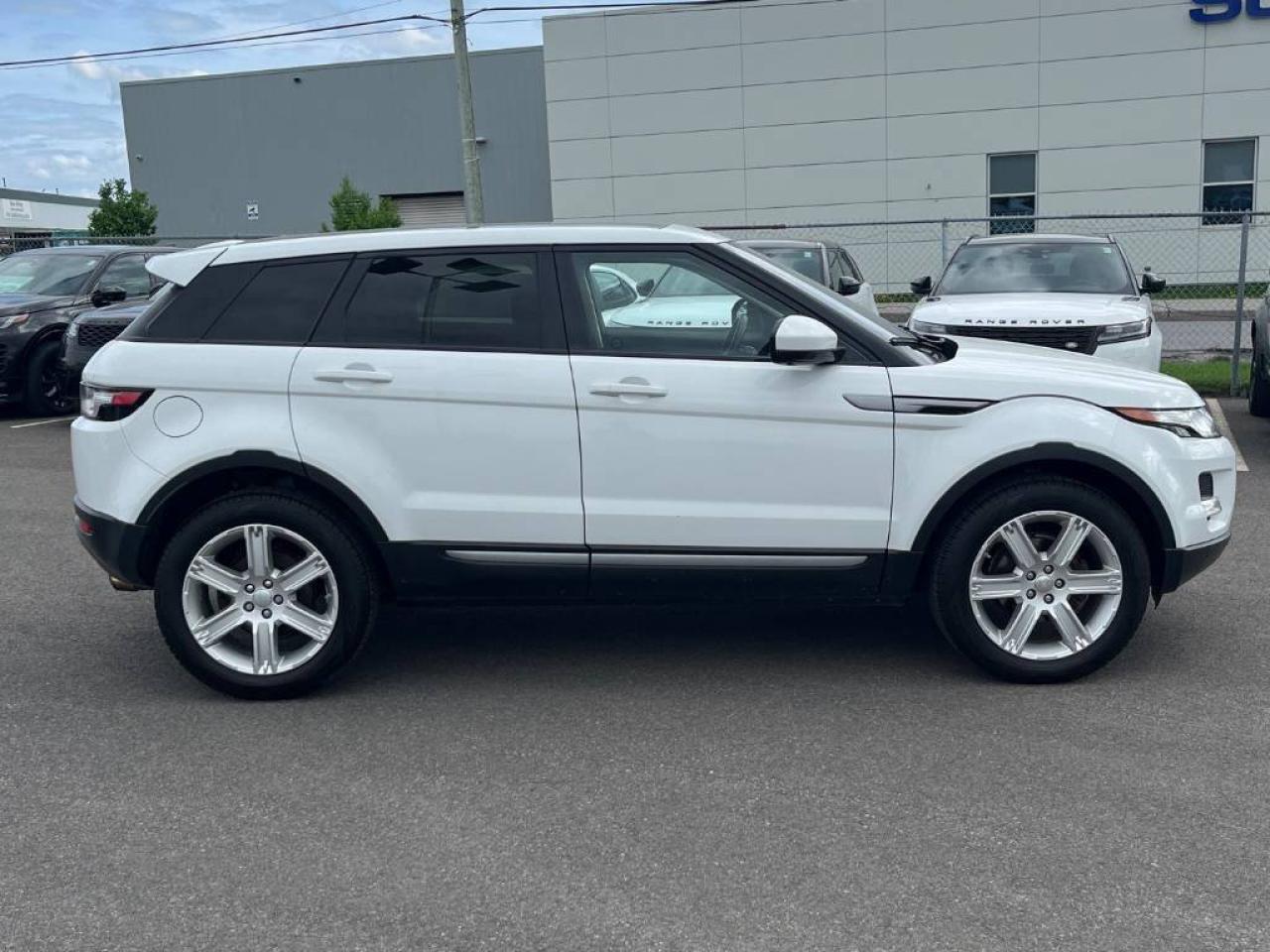 2015 Land Rover Evoque Pure Plus 5-Door - Photo #2