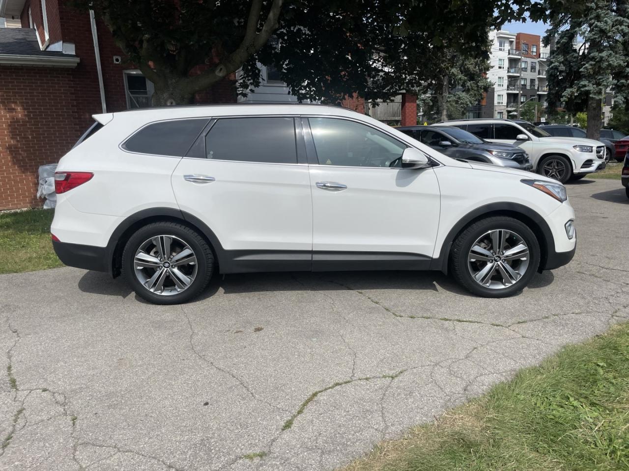 2015 Hyundai Santa Fe XL Limited - Photo #7