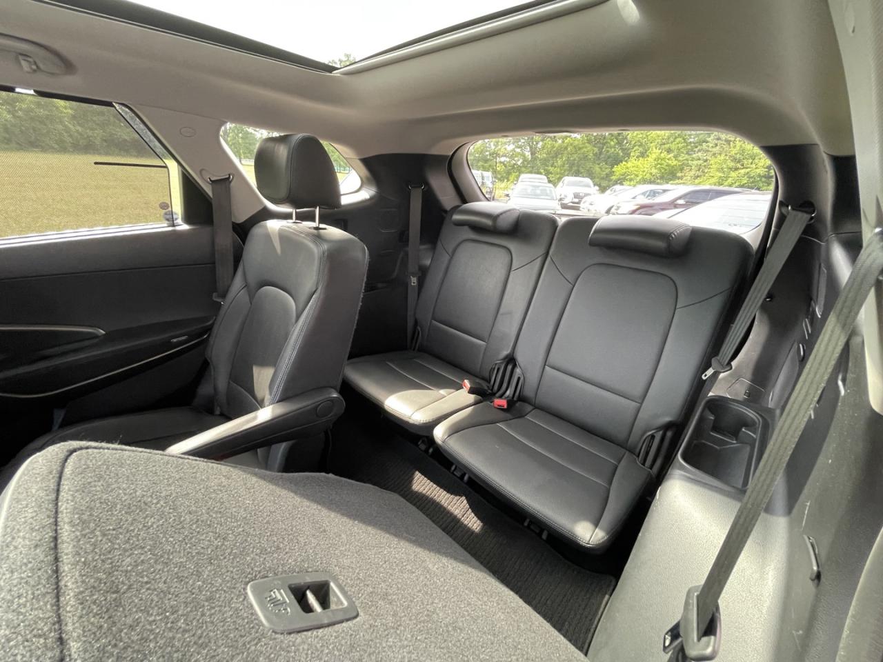 2015 Hyundai Santa Fe XL Limited - Photo #12