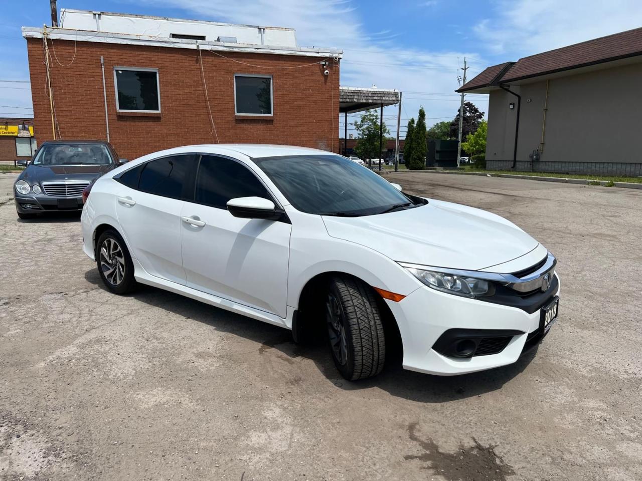 2018 Honda Civic AUTO HEATED SEATS BLUETOOTH BACKUP CAM LANE KEEP - Photo #6