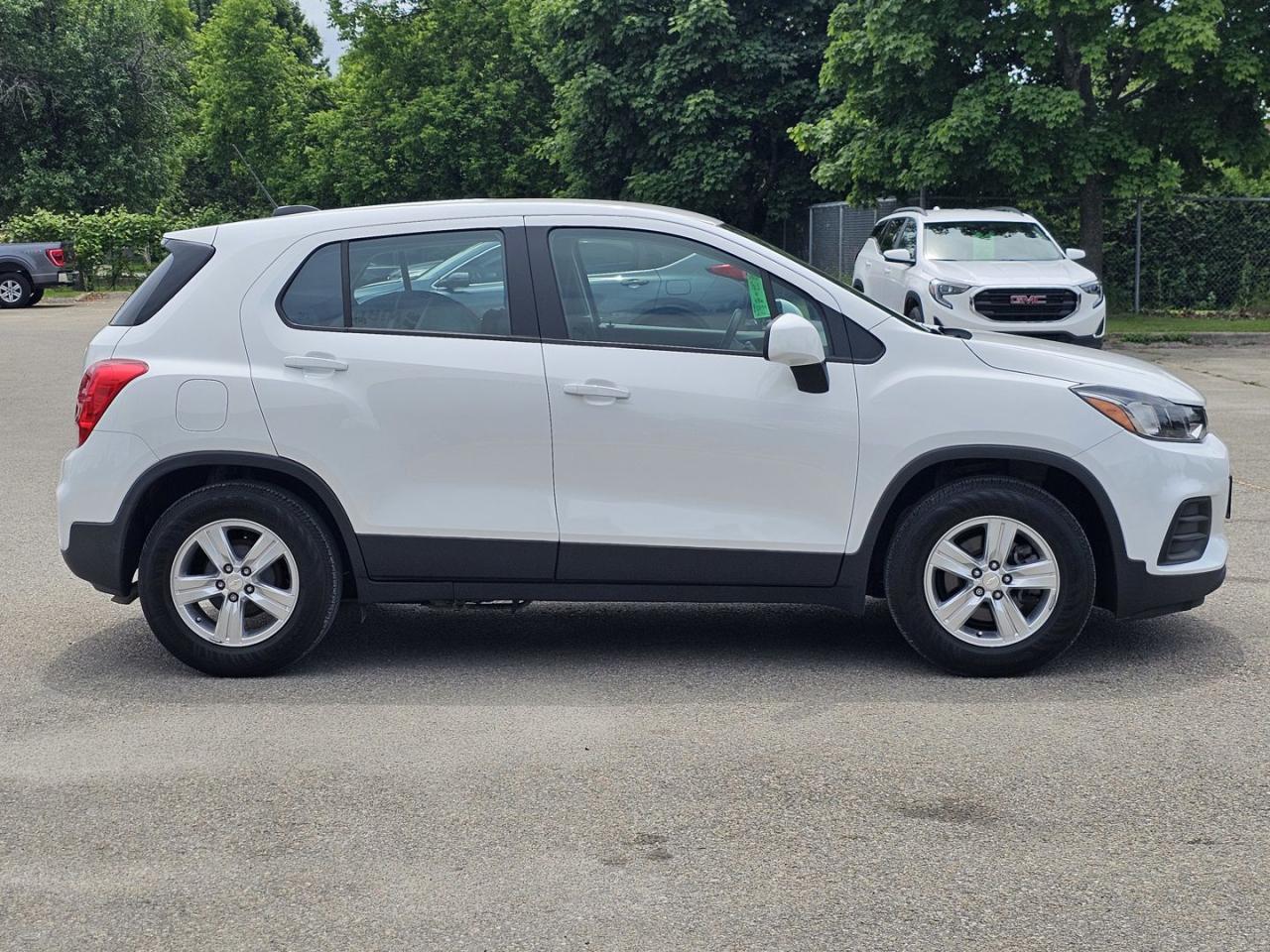 2019 Chevrolet Trax LS FWD , Set of Snow Tires - Photo #5