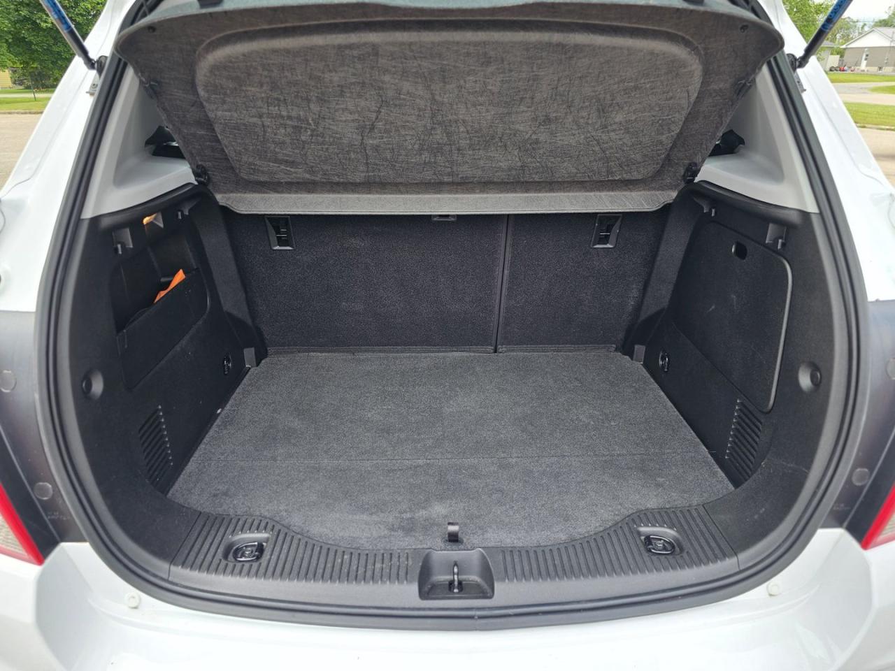 2019 Chevrolet Trax LS FWD , Set of Snow Tires - Photo #19