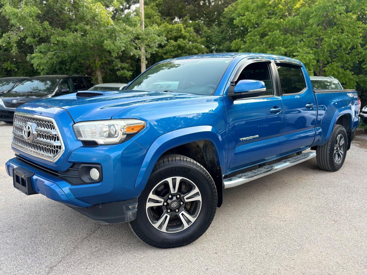Used 2016 Toyota Tacoma SR5,4WD,DOUBLE CAB,SAFETY+WARRANTY INCLUDED for sale in Richmond Hill, ON